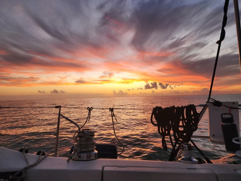 Hire Sailboat with or without skipper Bénéteau Miami