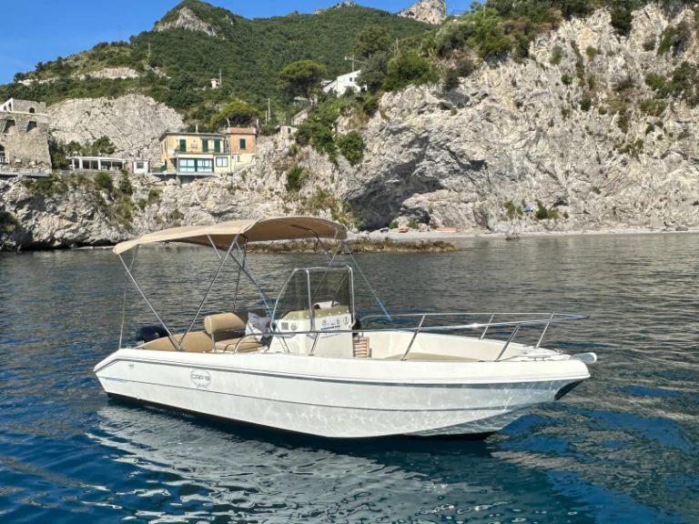 Hire a Capelli Cap 520 Vietri sul Mare