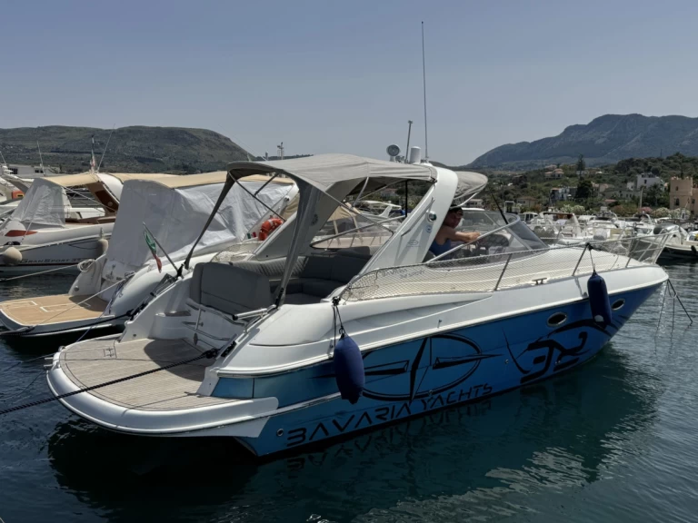 Hire a Bavaria Bavaria 32 Sport Palermo