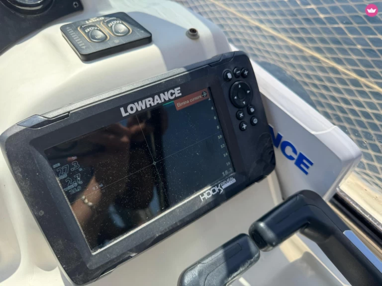 Hire Motorboat with or without skipper Bavaria Palermo