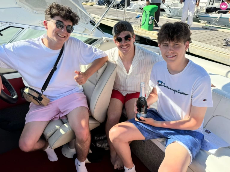 Motorboat hire in Palermo - Crownline Crownline 225 CCR