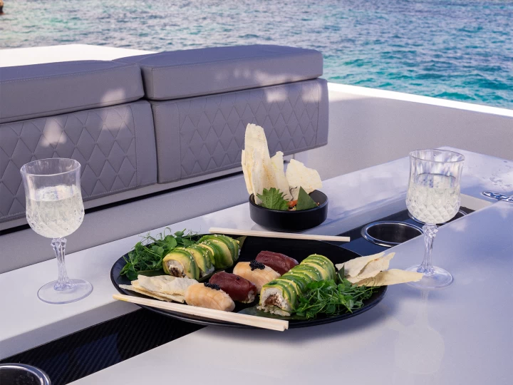 Yacht charter Palma de Mallorca - De Antonio Yatch D28 open on SamBoat