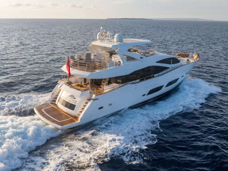 Yacht hire Ibiza Town cheap PLAY THE GAME