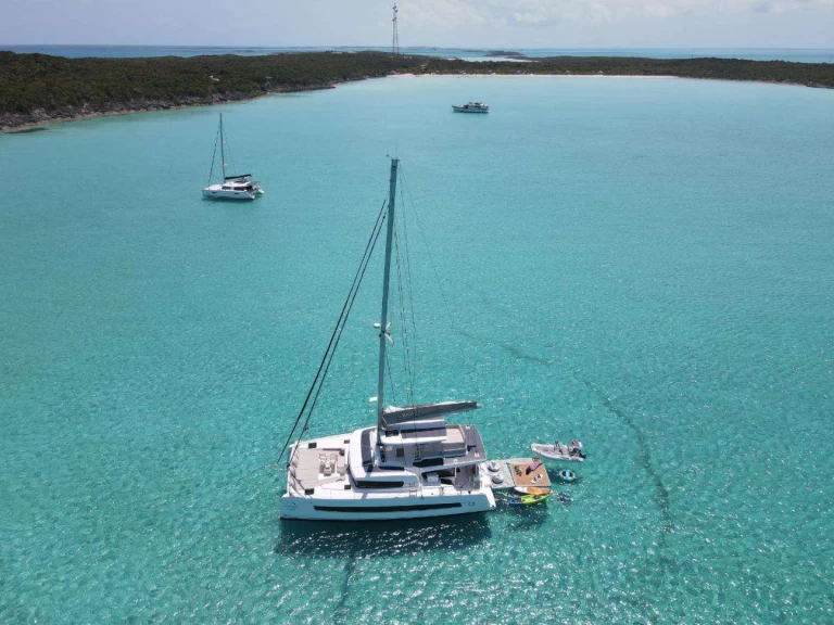 Hire a Bali SNAPDRAGON Nassau