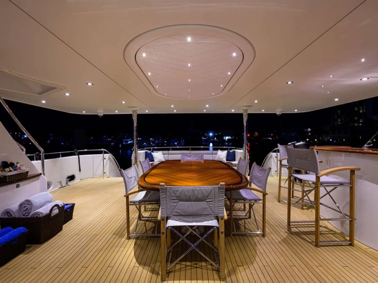 Luxury Yacht hire in Fort Lauderdale - Westport LADY JJ