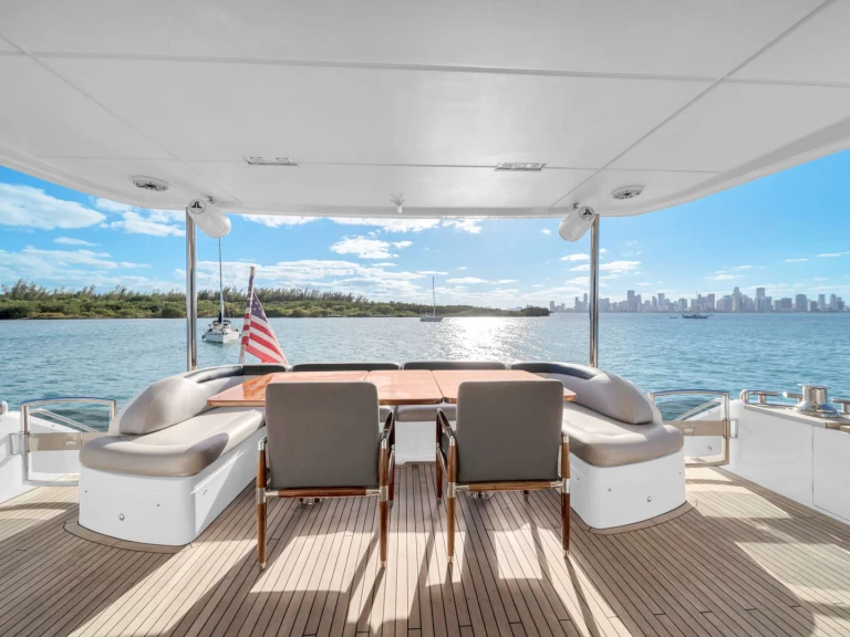 Hire Luxury Yacht with or without skipper Princess, UK Miami Beach