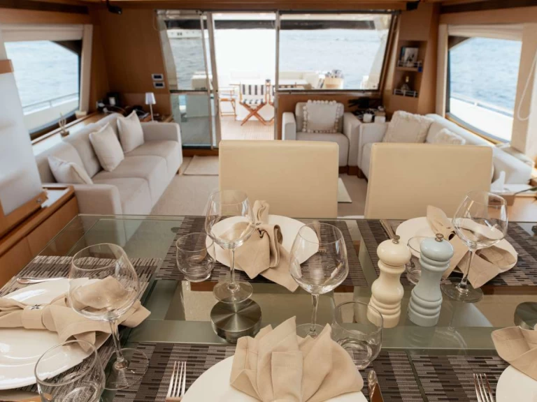 Hire Luxury Yacht Ferretti with a boat licence