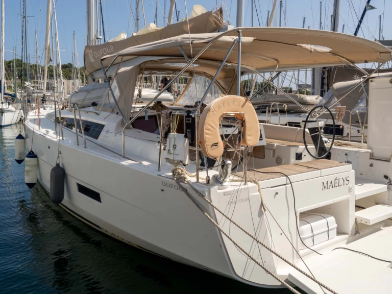 Hire Sailboat with or without skipper Dufour Saint-Mandrier-sur-Mer
