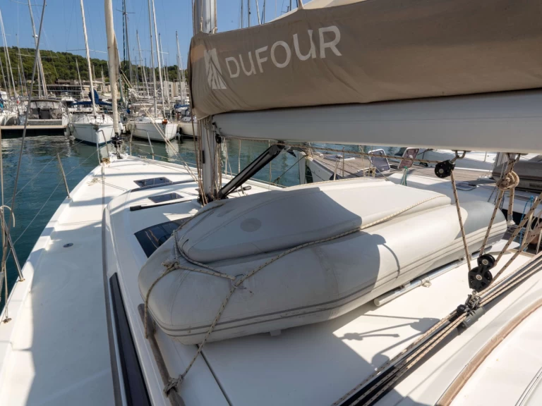 Yacht hire Saint-Mandrier-sur-Mer cheap Dufour 430 Grand Large