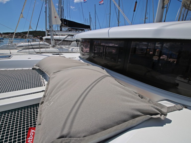 Yacht charter Rogoznica - Lagoon Lagoon 42 on SamBoat