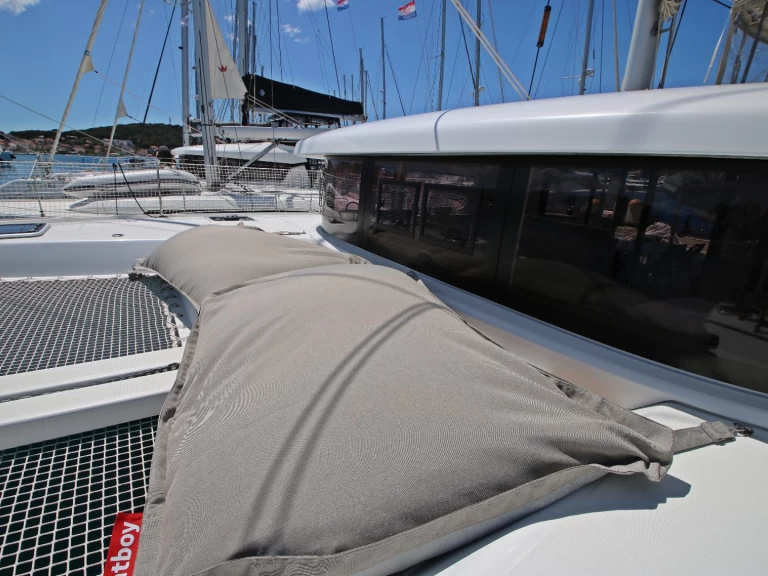 Yacht charter Rogoznica - Lagoon Lagoon 42 on SamBoat