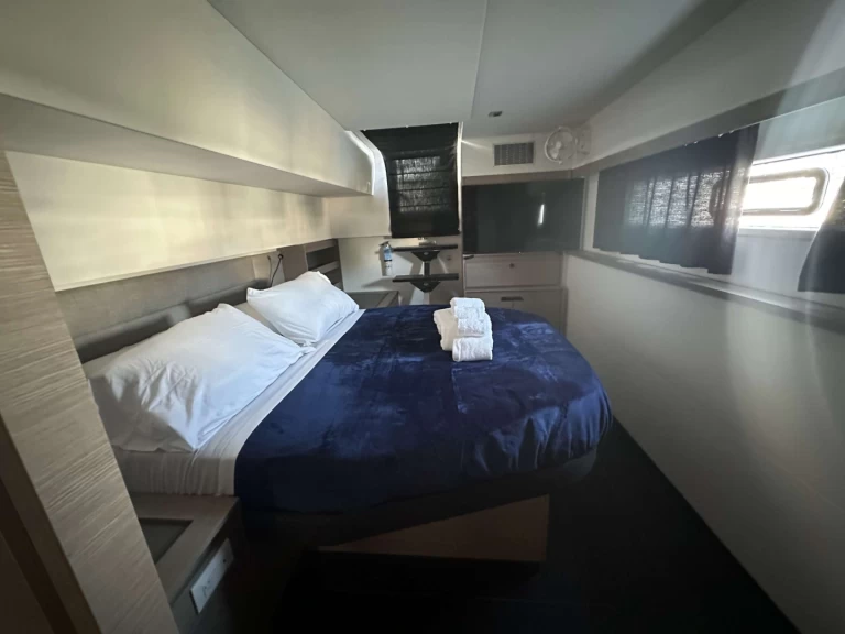 Luxury Yacht hire in Freeport - Fountaine Pajot BOUNTIFUL