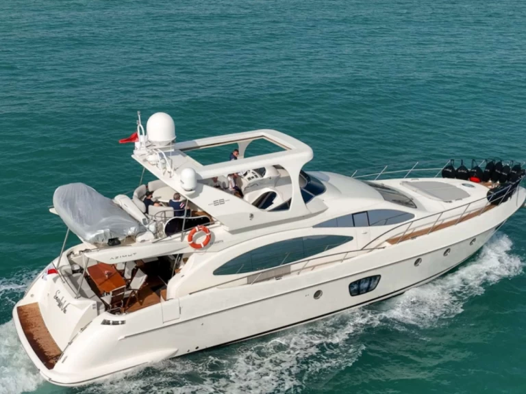 Yacht charter Vlorë - Azimut Azimut 68 on SamBoat