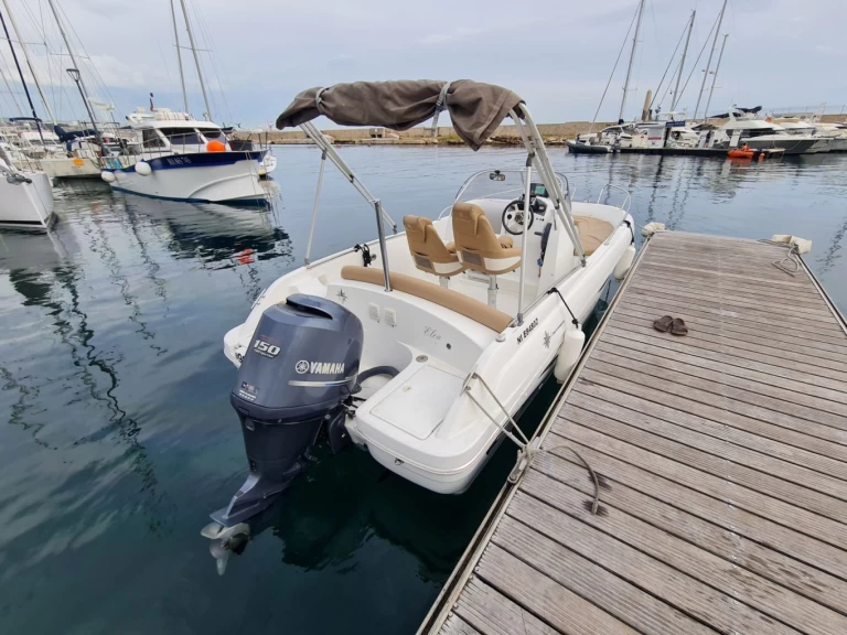 Charter a Jeanneau Cap Camarat 6.5 CC in Marseille on Samboat