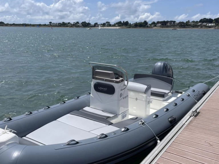Hire RIB Lomac with a boat licence