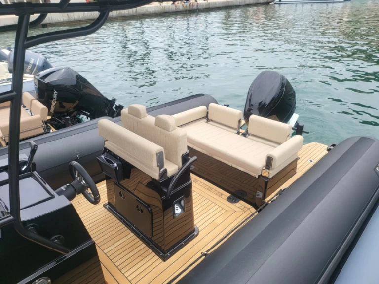 Sea Water Sea Water Phantom 260 charter bareboat or skippered in  Bonifacio