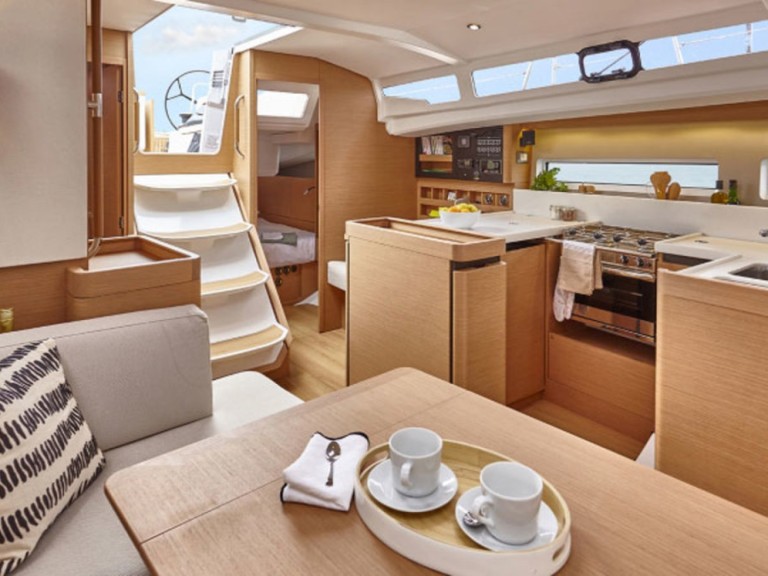 Sailboat hire in Dubrovnik - Jeanneau Sun Odyssey 440