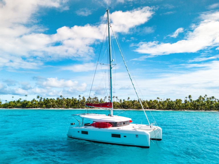 Lagoon Lagoon 42 charter bareboat or skippered in  Tikehau