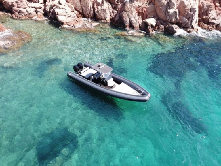 Hire a Sea Water Phantom 300 Bonifacio