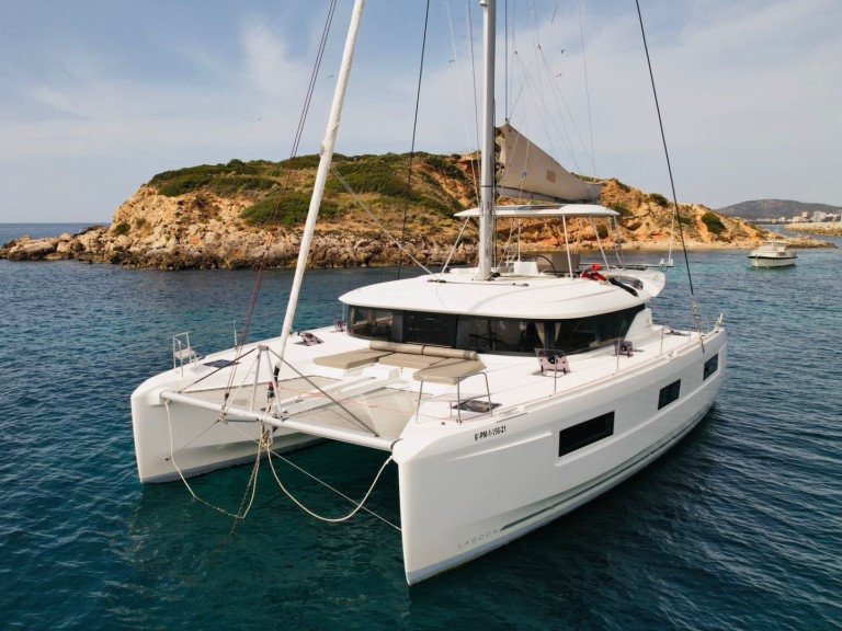 Yacht hire Corralejo cheap Lagoon 46