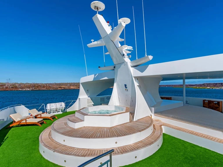 Yacht charter Puerto Baquerizo Moreno -  Power Cat - Ocean Spray on SamBoat