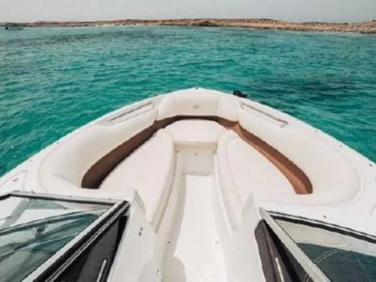 Yacht charter Ibiza Town - Cobalt 220 on SamBoat
