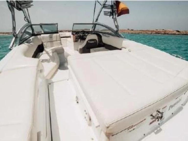 Yacht hire Ibiza Town cheap 220