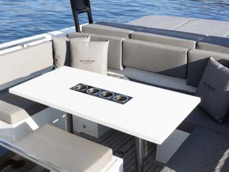 Yacht charter Ibiza Town - D36 De Antonio on SamBoat