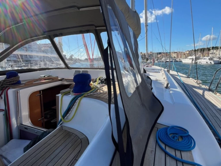 Hire Sailboat Dufour with a boat licence