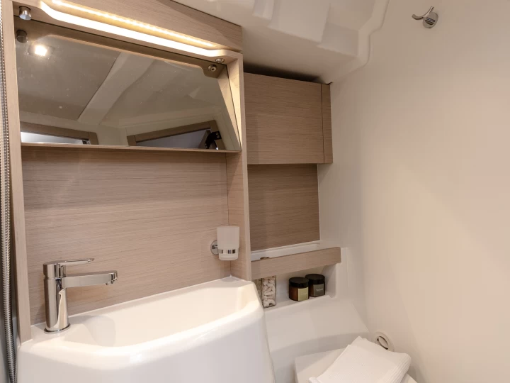 Hire Sailboat with or without skipper Bénéteau Marina (City)