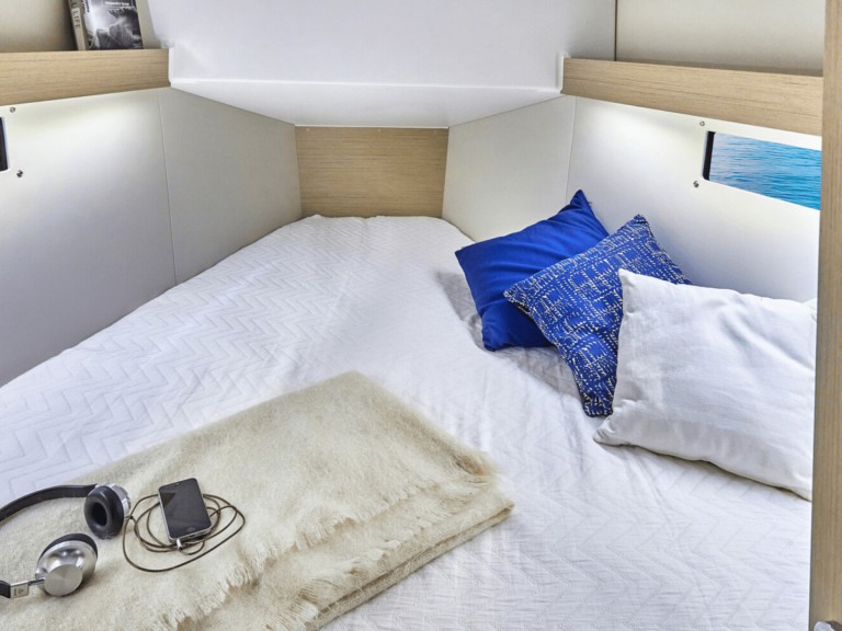 Bénéteau Oceanis 34.1 charter bareboat or skippered in  Lefkáda