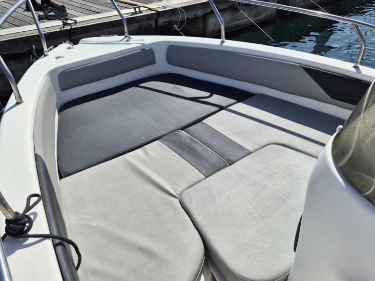Yacht hire Palermo cheap 19 Openline