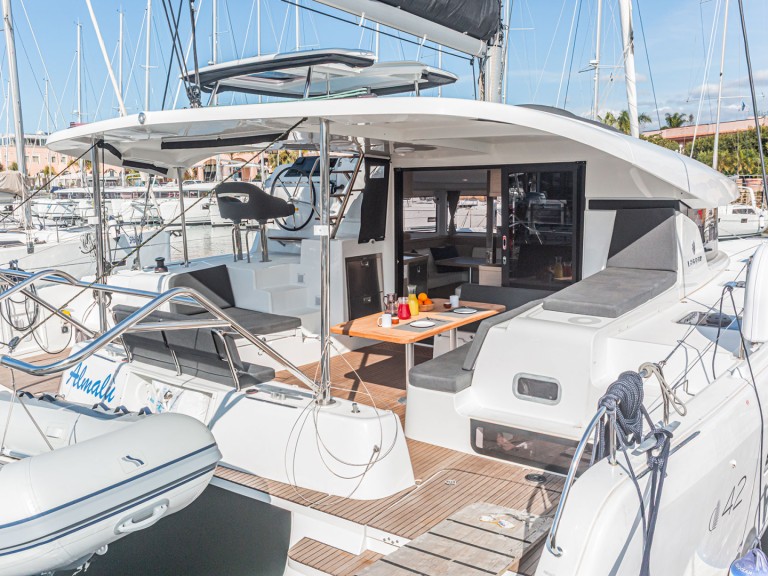 Hire Catamaran with or without skipper Lagoon Furnari