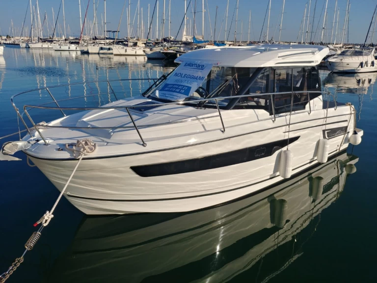 Motorboat to hire Bacoli at the best price