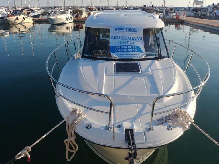 Hire a Jeanneau Merry Fisher 895 Bacoli