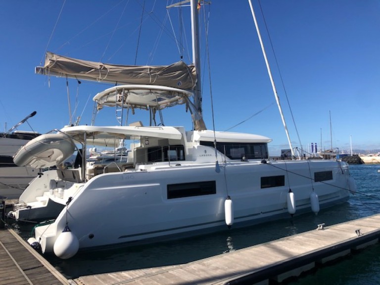 Hire a Lagoon Lagoon 46 Corralejo
