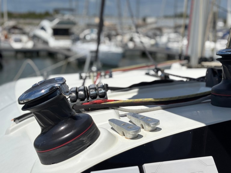 Hire a Lagoon Lagoon 400 S2 Piombino