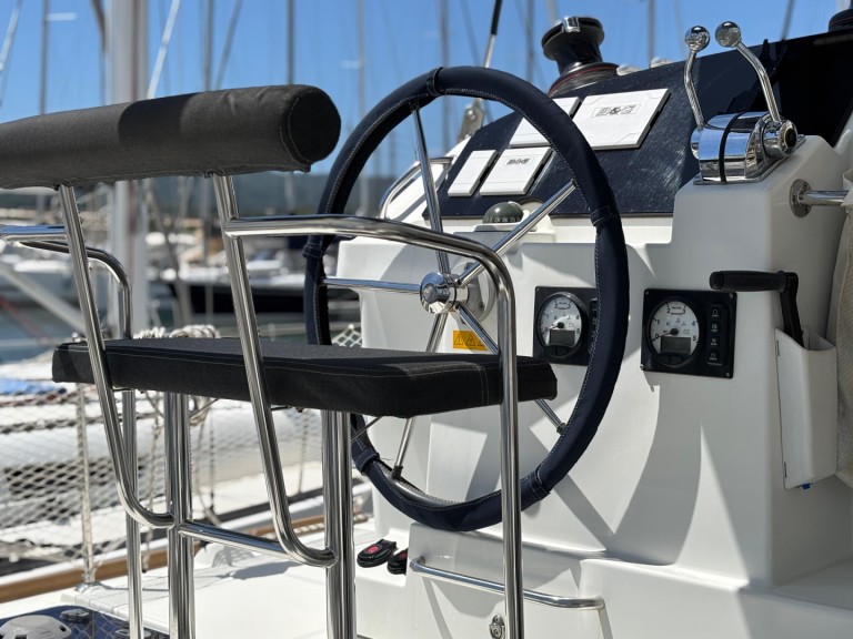 Lagoon Lagoon 400 S2 charter bareboat or skippered in  Piombino