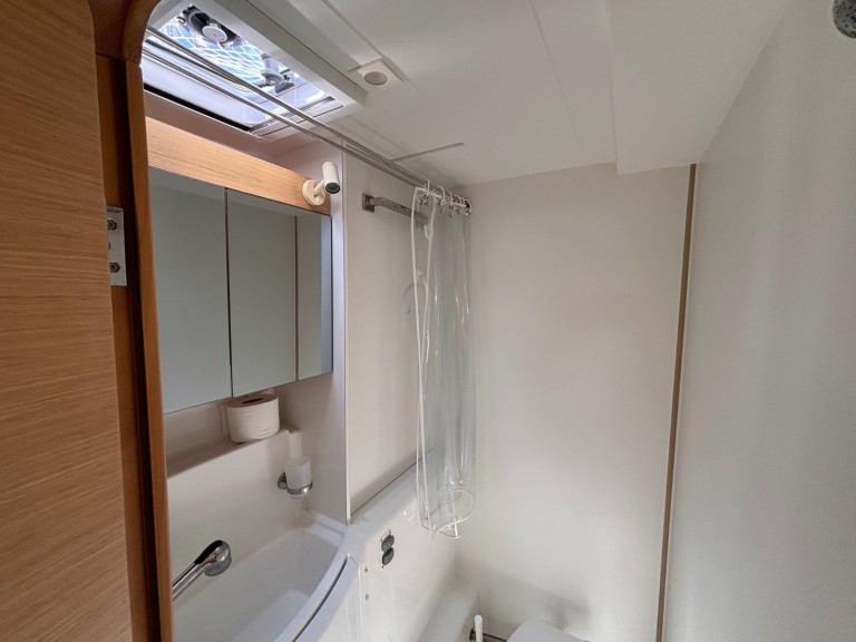 Hire a Lagoon Lagoon 400 S2 Piombino