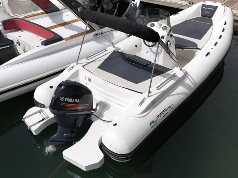 Hire RIB Almarine with a boat licence
