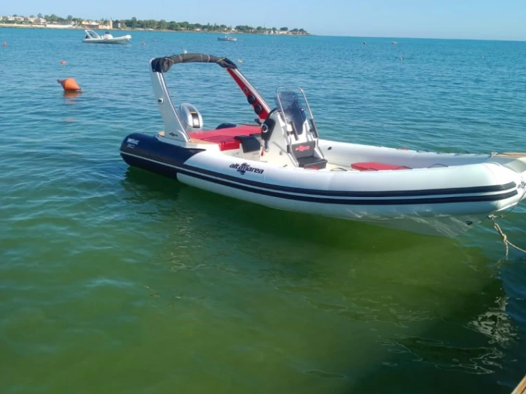 RIB hire in Palermo - Altamarea Wave 20