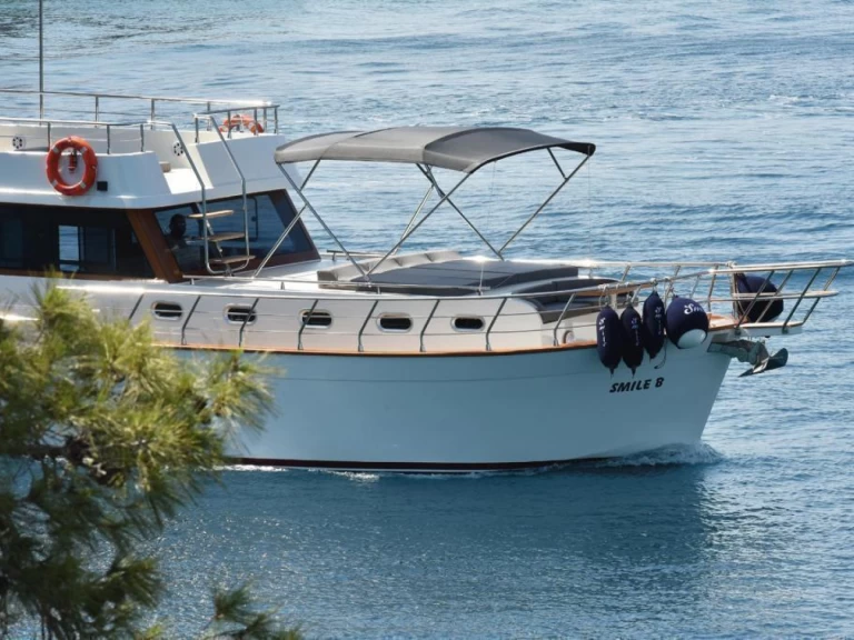 Yacht hire Fethiye cheap costom made