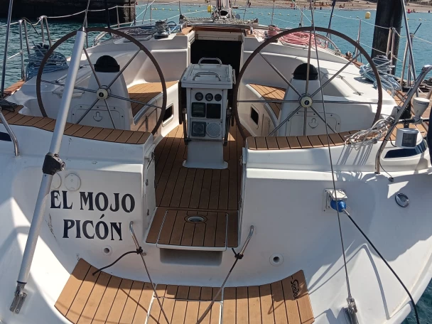 Yacht charter Puerto de Los Gigantes - Bavaria Bavaria 44 on SamBoat