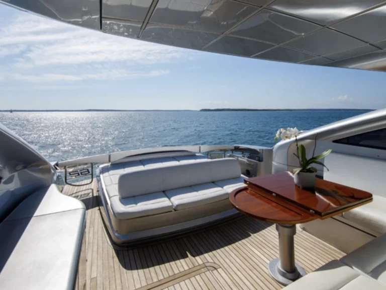 Yacht charter Sag Harbor - Pershing Pershing 62 on SamBoat