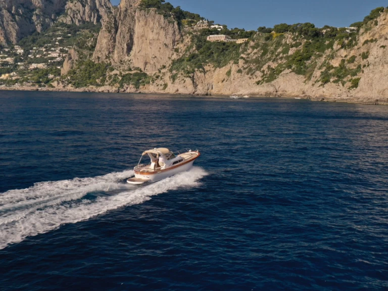 Charter a Cantiere Mimi Libeccio 850 in Positano on Samboat