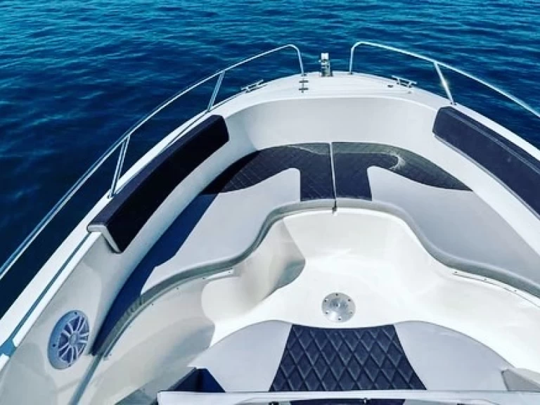 Charter a Atlantic open 670 in Trogir on Samboat