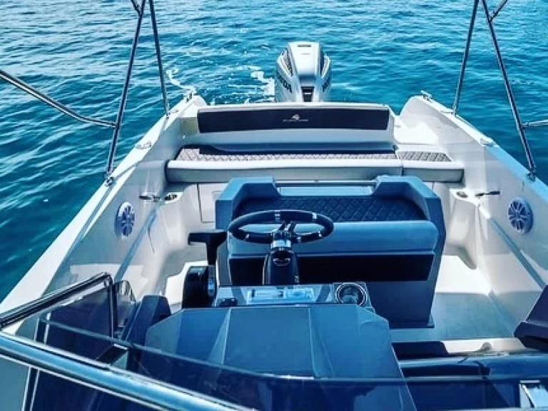 Motorboat to hire Trogir at the best price