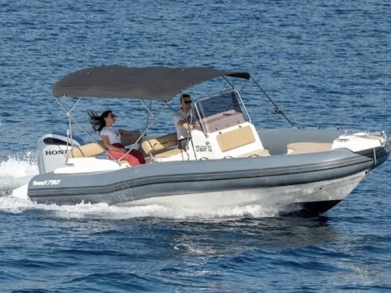 Yacht hire Trogir cheap 790 Pro Dynamic