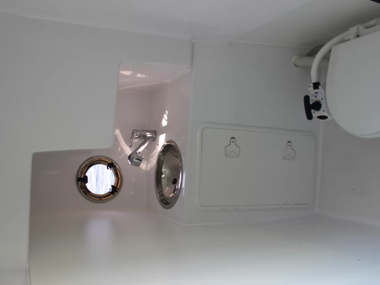 Motorboat to hire Sant Antoni de Portmany at the best price