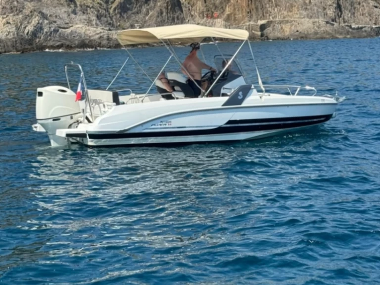 Motorboat to hire Saint-Cyprien at the best price